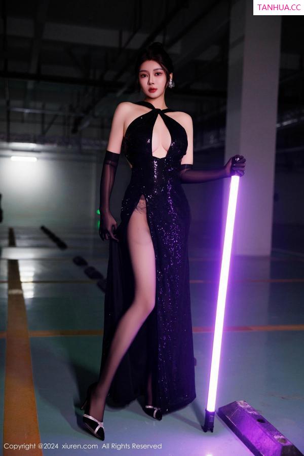 凯竹Vision 萌尤星凯竹 [XiuRen]高清写真图 2024.11.27 No.9512 凯竹Quinn 黑丝美臀第7张图片